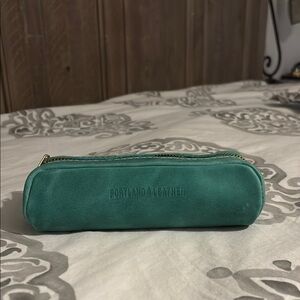 Portland Leather Ballpark Pouch